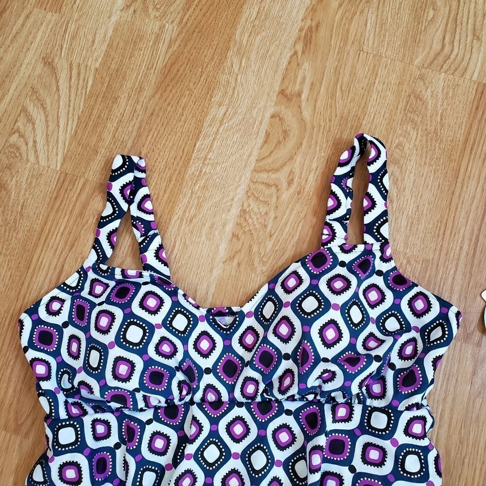 Swim Solutions Jewels Tiered Tummy Control 1-Piece - Picture 5 of 16